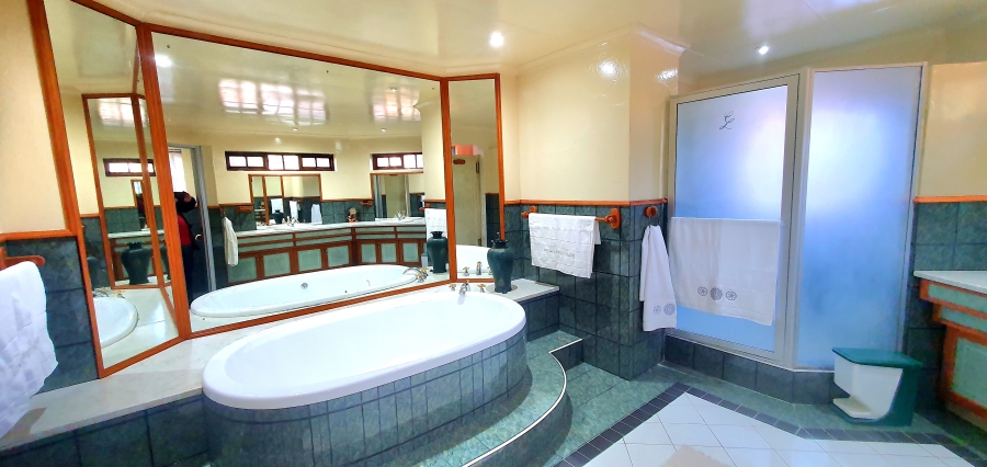 5 Bedroom Property for Sale in Winterhoek Park Eastern Cape